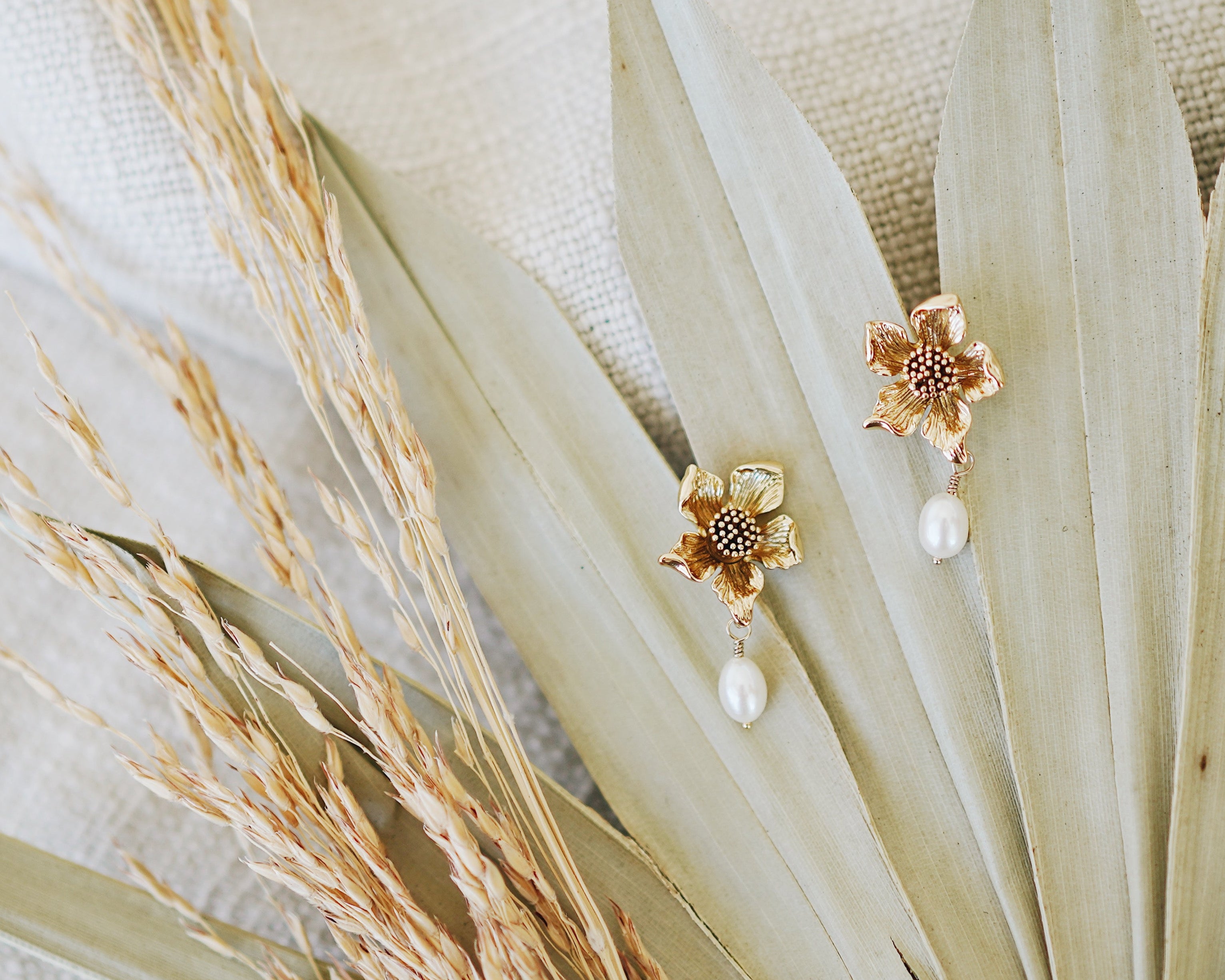 [DIDIER DUBOT] 14K Gold☆La D.D poppy flowers Gold Earrings DIDIER DUBOT] 14K Gold☆La D.D poppy flowers Gold Earrings